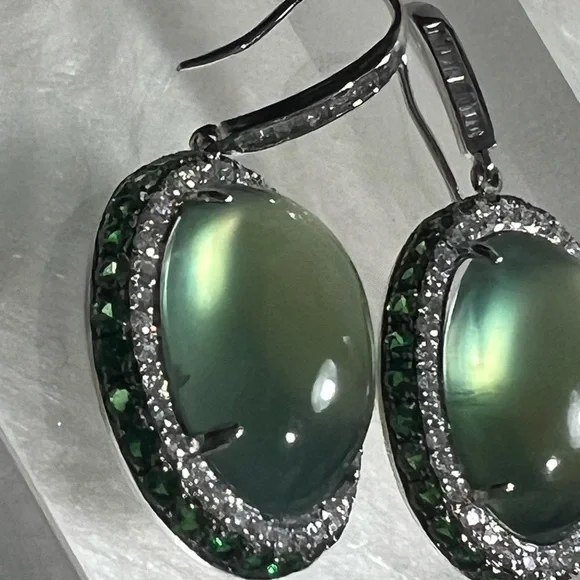 Vintage 18K white gold, Prehnite & Diamond.🤍💚 - Picture 14 of 16